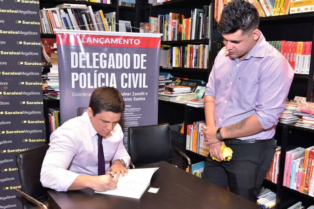 Delegado Thiago Garcia no lançamento do seu livro - Foto: Reprodução